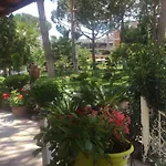 Opus Aparthotel