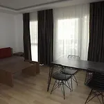 Opus Aparthotel 4*