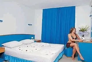 Opus Aparthotel