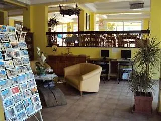 Opus 3* Kusadasi
