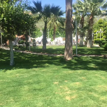 Opus Hotel apartamentowy Kusadası