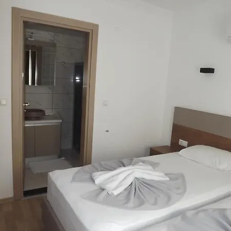 Opus Aparthotel