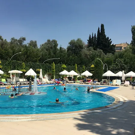 מלון דירות Opus