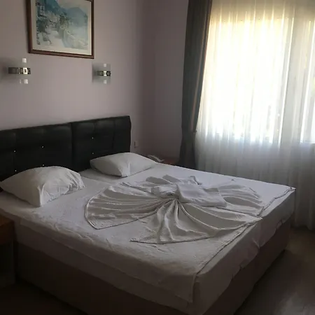 Opus 4* Kusadası