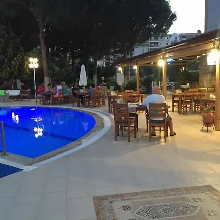 Opus 4* Kusadası